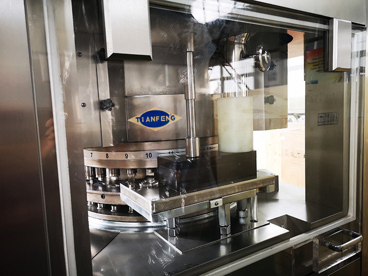 Tipo rotatorio 5.5KW de la máquina farmacéutica automática de la compresión de la tableta de la píldora