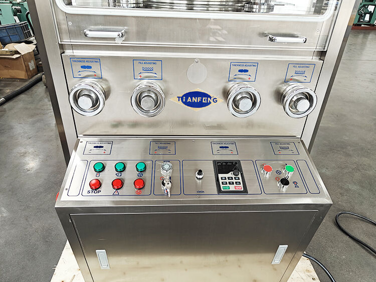 Prensa de píldoras farmacéuticas ZP45A con 100 kN Presión máxima, 243.000 comprimidos por hora 7.5KW