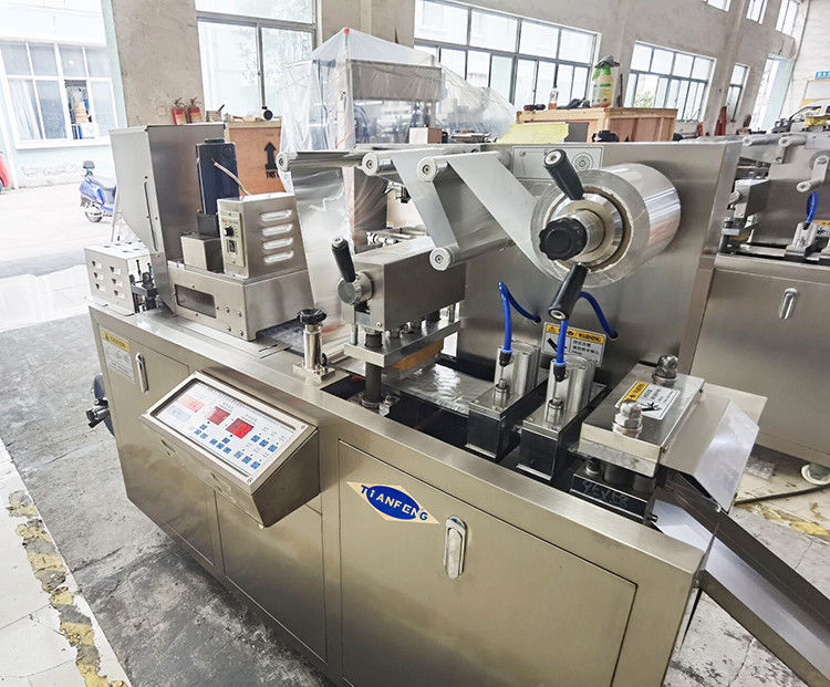 Completamente 10 40 placas por la empaquetadora de la ampolla automática minuciosa